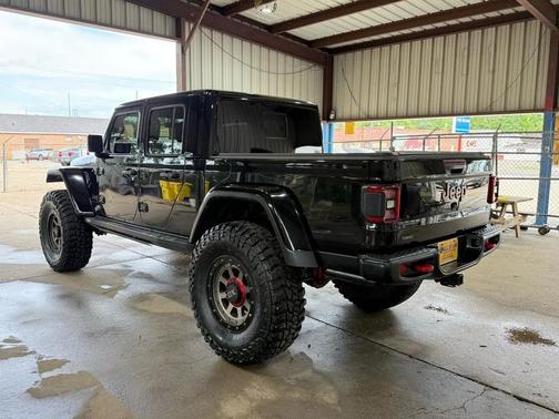 Black Clearcoat 2021 Jeep Gladiator Rubicon