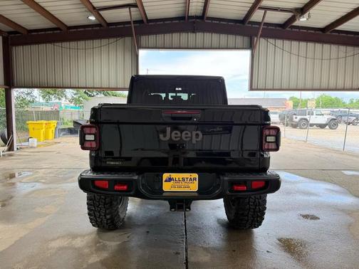 Black Clearcoat 2021 Jeep Gladiator Rubicon