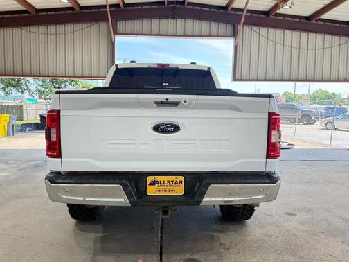 Oxford White 2023 Ford F-150 XLT