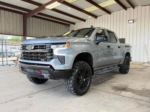 Sterling Gray Metallic 2024 Chevrolet Silverado 1500 LT Trail Boss