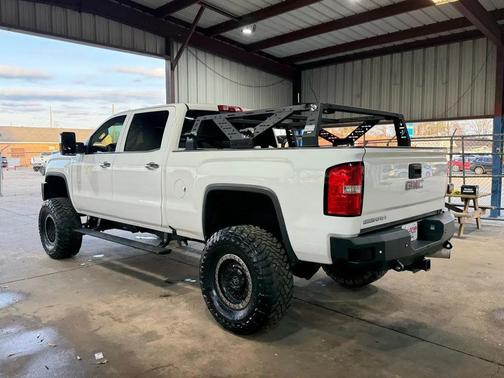Summit White 2018 GMC Sierra 2500 Denali
