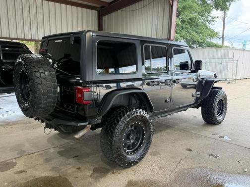 Black Clearcoat 2020 Jeep Wrangler Unlimited Sport