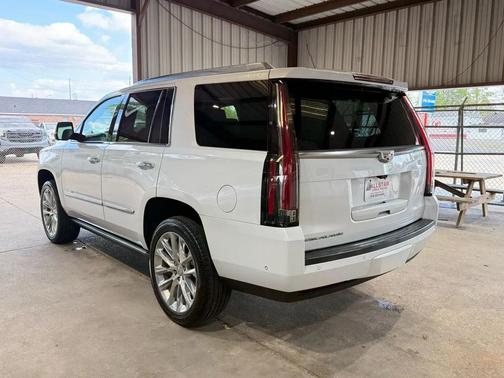 Crystal White Tricoat 2017 Cadillac Escalade Premium Luxury