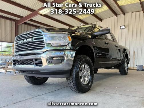 Diamond Black Crystal Pearlcoat 2019 RAM 3500 Laramie Mega Cab 4x4 6'4' Box