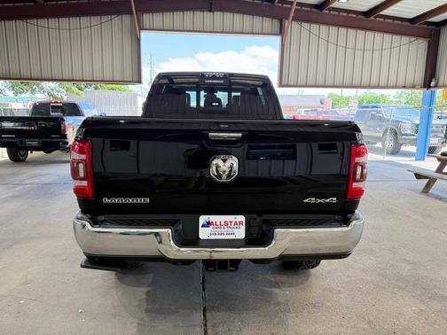 Diamond Black Crystal Pearlcoat 2019 RAM 3500 Laramie Mega Cab 4x4 6'4' Box