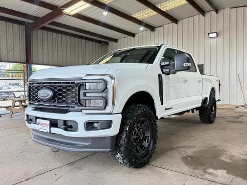 Oxford White 2024 Ford F-250 XLT
