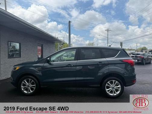 Blue 2019 Ford Escape SE