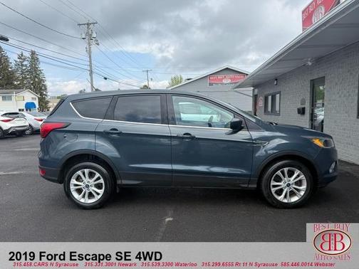 Blue 2019 Ford Escape SE