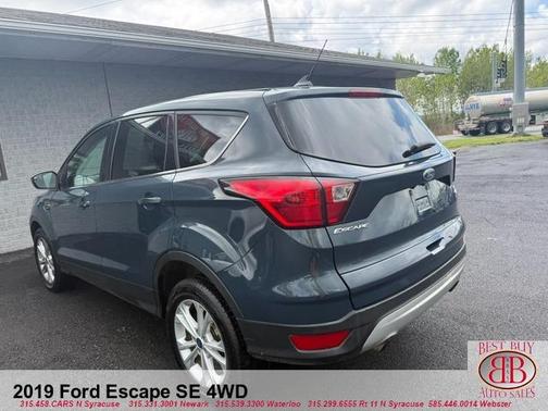 Blue 2019 Ford Escape SE