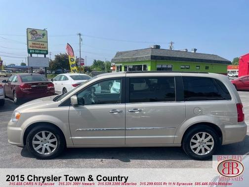 2015 Chrysler Town & Country Touring