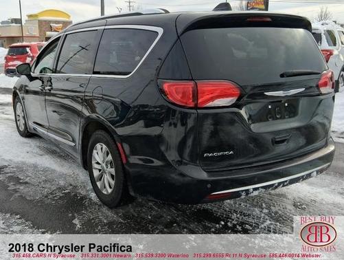 2018 Chrysler Pacifica Touring-L