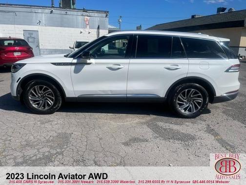 2023 Lincoln Aviator Standard AWD