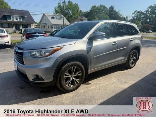 Gray 2016 Toyota Highlander XLE