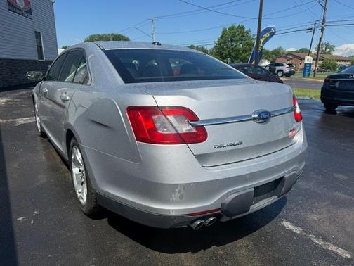 Gray 2012 Ford Taurus SEL