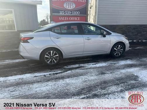 2021 Nissan Versa 1.6 SV