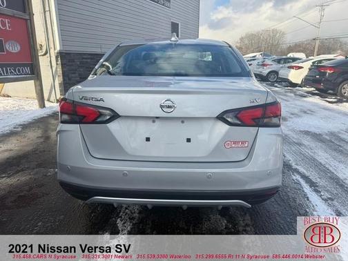 2021 Nissan Versa 1.6 SV