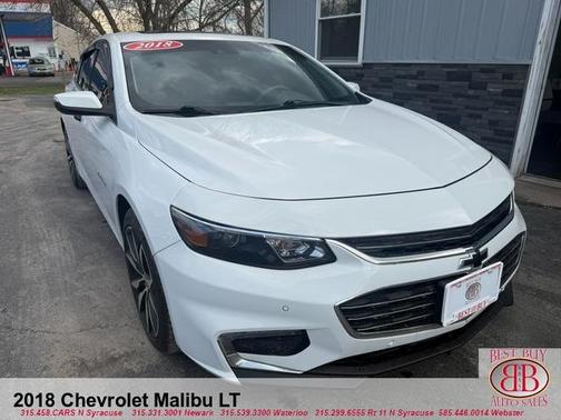 White 2018 Chevrolet Malibu LT