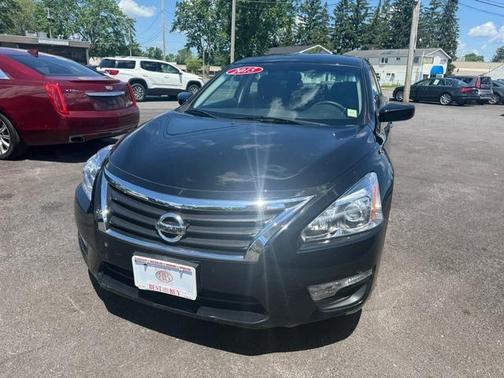 Super Black 2015 Nissan Altima 2.5 S