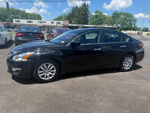 Super Black 2015 Nissan Altima 2.5 S