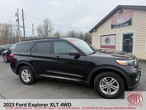 Black 2023 Ford Explorer XLT