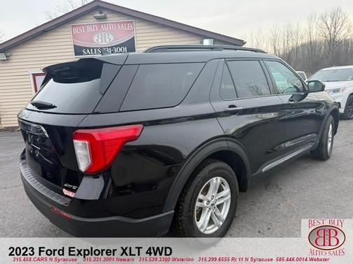 Black 2023 Ford Explorer XLT