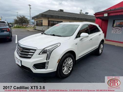 White 2017 Cadillac XT5 Base