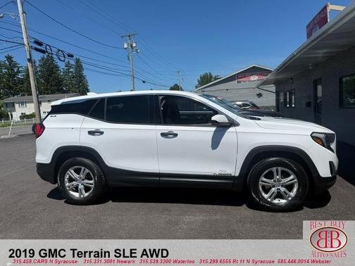 White 2019 GMC Terrain SLE