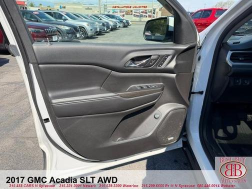 White 2017 GMC Acadia SLT-2