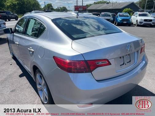 2013 Acura ILX 2.0L w/Premium Package