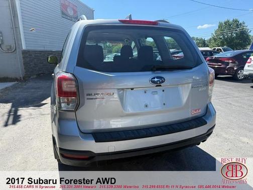 Ice Silver Metallic 2017 Subaru Forester 2.5i