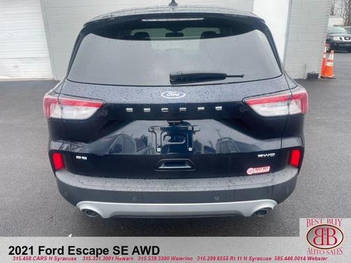 2021 Ford Escape SE