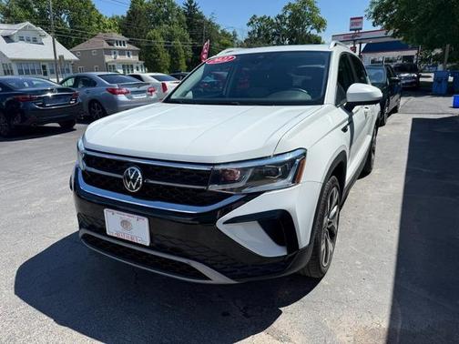 Pure White 2022 Volkswagen Taos 1.5T SEL