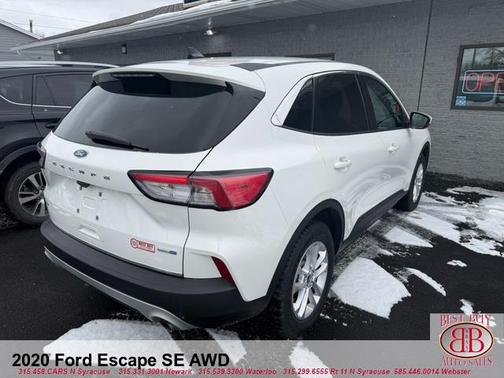 2020 Ford Escape SE
