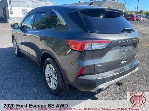 2020 Ford Escape SE