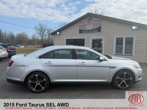 Gray 2015 Ford Taurus SEL