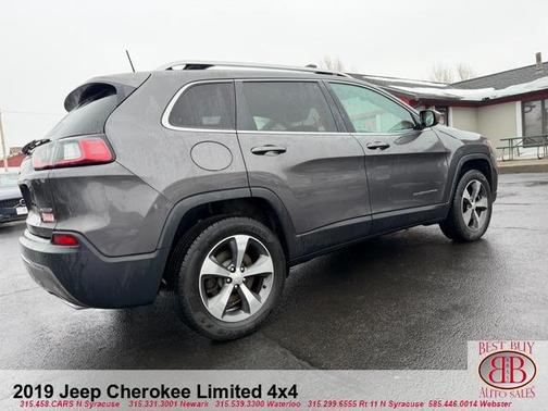 Gray 2019 Jeep Cherokee Limited