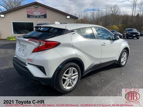 White 2021 Toyota C-HR XLE