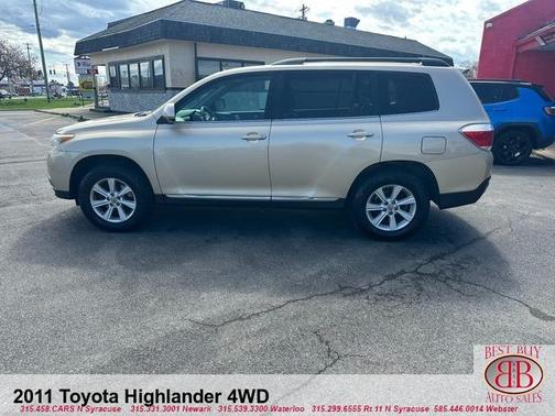 Tan 2011 Toyota Highlander