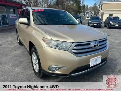Tan 2011 Toyota Highlander