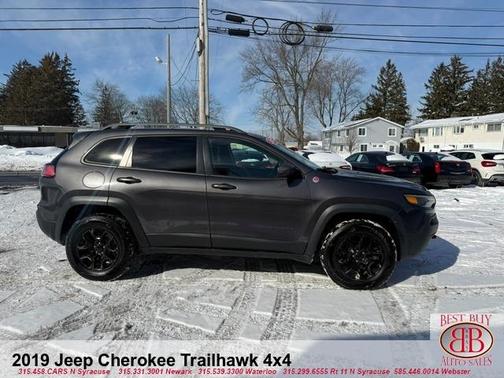 2019 Jeep Cherokee Trailhawk