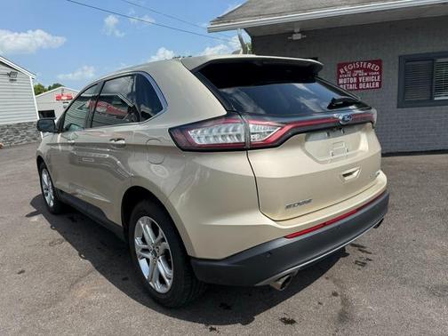 Gold 2017 Ford Edge Titanium