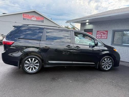 Black 2020 Toyota Sienna LE
