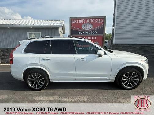 2019 Volvo XC90 T6 Momentum