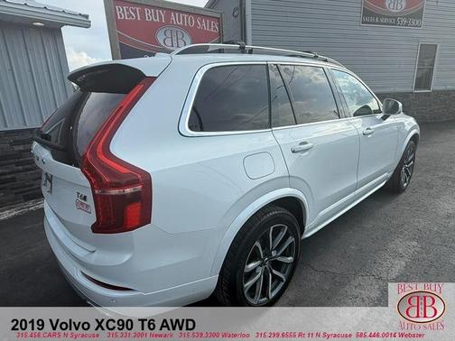2019 Volvo XC90 T6 Momentum