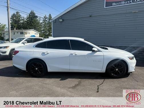 White 2018 Chevrolet Malibu LT