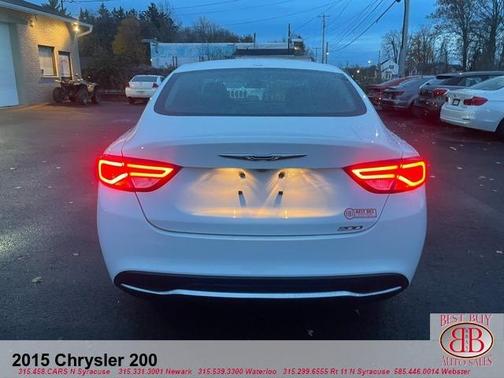 2015 Chrysler 200 Limited