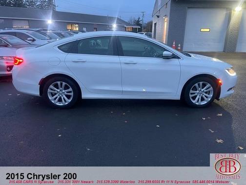 2015 Chrysler 200 Limited