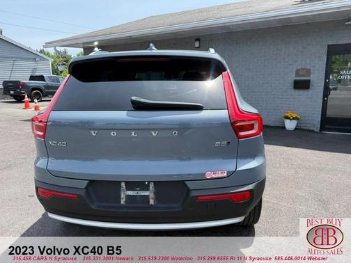 Blue 2023 Volvo XC40 B5 Core