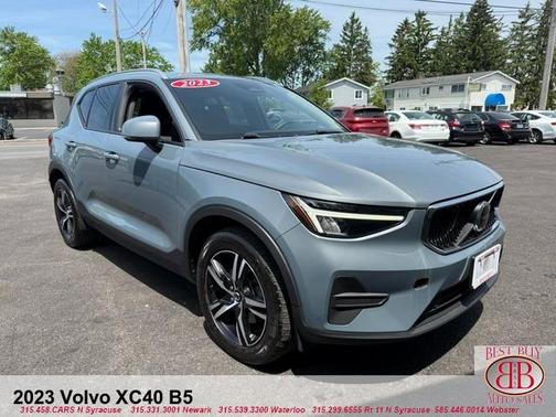 Blue 2023 Volvo XC40 B5 Core