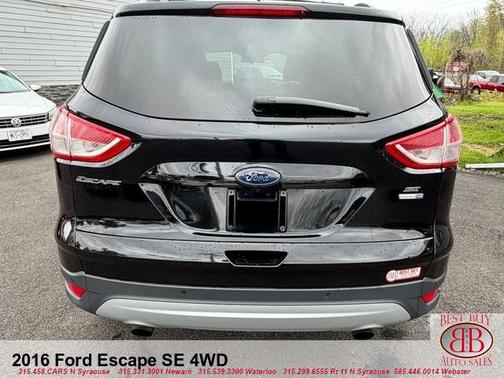 Black 2016 Ford Escape SE